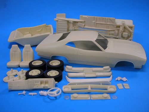 TPB Models 1/25 Ford Falcon XB 2-Door Kerbside Pack (Resin) image