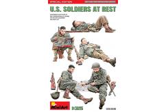 Miniart 1/35 Us Soldiers At Rest Spec. Ed. image