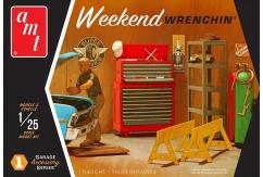 AMT 1/25 Garage Accessory Set #1 - Weekend Wrenchin' image