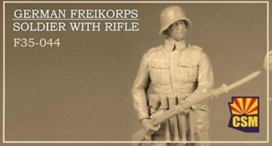 CSM 1/35 German Freikorps Soldier with Rifle image
