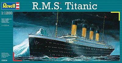 Revell 1/1200 R.M.S Titanic image