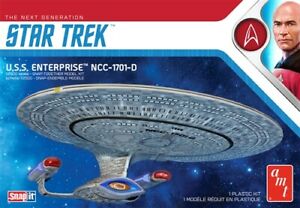 AMT 1/2500 Star Trek USS Enterprise-D - SNAP Kit image