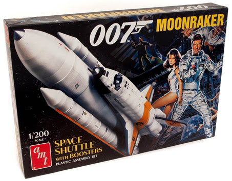 AMT 1/200 Moonraker Shuttle with Boosters - James Bond 007 image