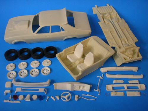 TPB Models 1/25 Ford Falcon XB 4-Door Aussie Police Kerbside Pack (Resin) image