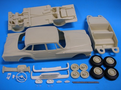 TPB Models 1/25 R Series Kerbside Pack (Resin) image