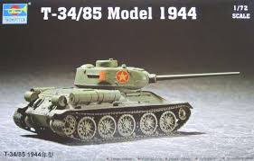 Trumpeter 1/72 Soviet T-34/85 1944 image