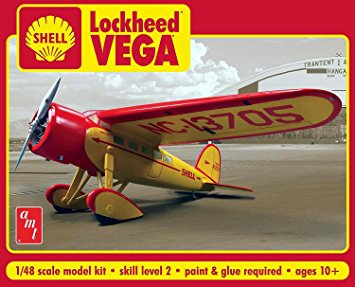 AMT 1/48 Shell Oil Lockheed Vega image