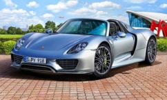 Revell 1/24 Porsche 918 Spyder image