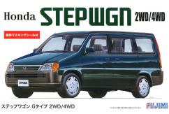 Fujimi 1/24 StepWagon Type G '96 2WD/4WD with Window Frame Masking image