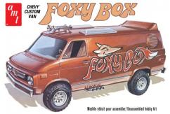 AMT 1/25 1975 Chevy Van "Foxy Box" image