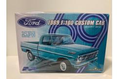 Moebius 1/25 Ford F-100 Custom Cab Short Bed image