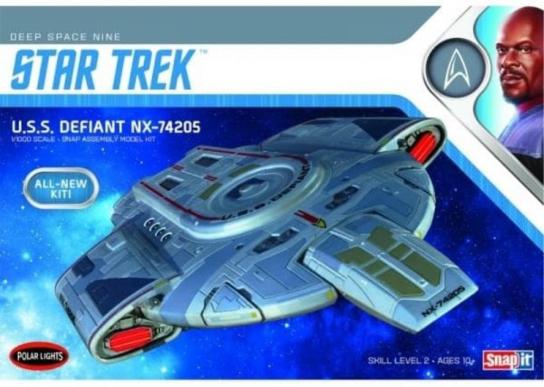 Polar Lights 1/1000 Star Trek USS Defiant image