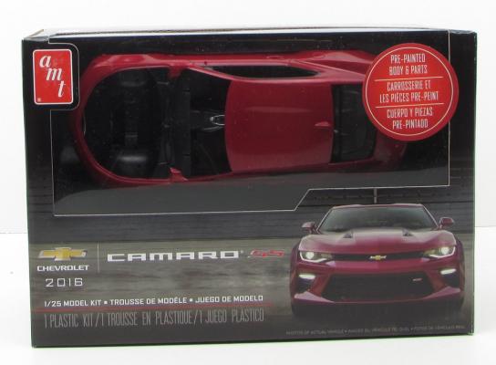 AMT 1/25 2016 Chevy Camaro SS - Pre-Painted image