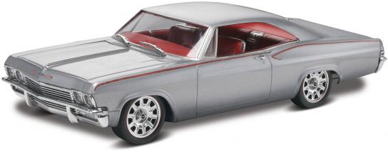 Revell 1/25 1965 Chevy Impala image