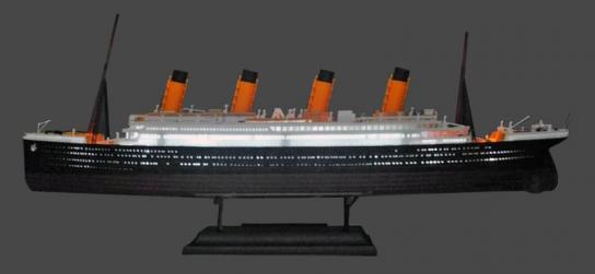 Academy 1/700 R.M.S TITANIC LED SET Hobby Plastic Model Kit #14220 