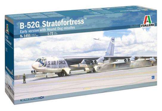 Italeri 1/72 B-52G Stratofortress with Hound Dog Missiles image