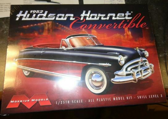 Moebius 1/25 1952 Hudson Hornet Convertible image