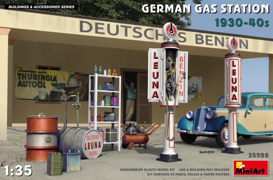 Miniart 1/35 German Gas Station 1930-1940 image