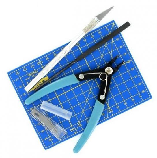 Italeri Tool Kit - Knife, Cutter, File, Mat image