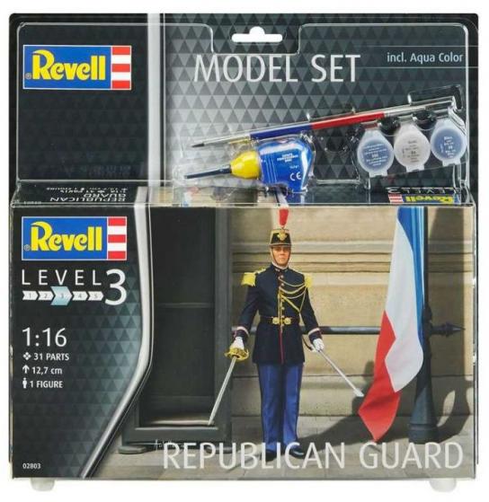 Revell 1/16 'Republican Guard' Model Set image