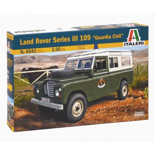 Italeri 1/35 Land Rover Series III "Guardia Civil" image