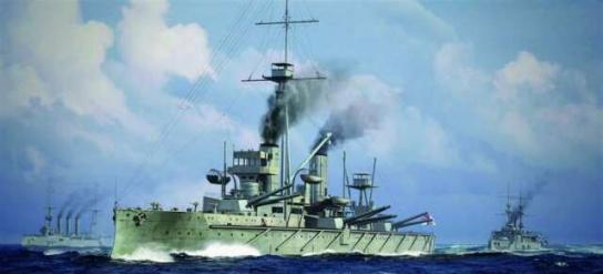 Trumpeter 1/700 HMS Dreadnought 1915 image