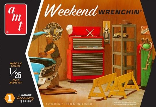 AMT 1/25 Garage Accessory Set #1 - Weekend Wrenchin' image